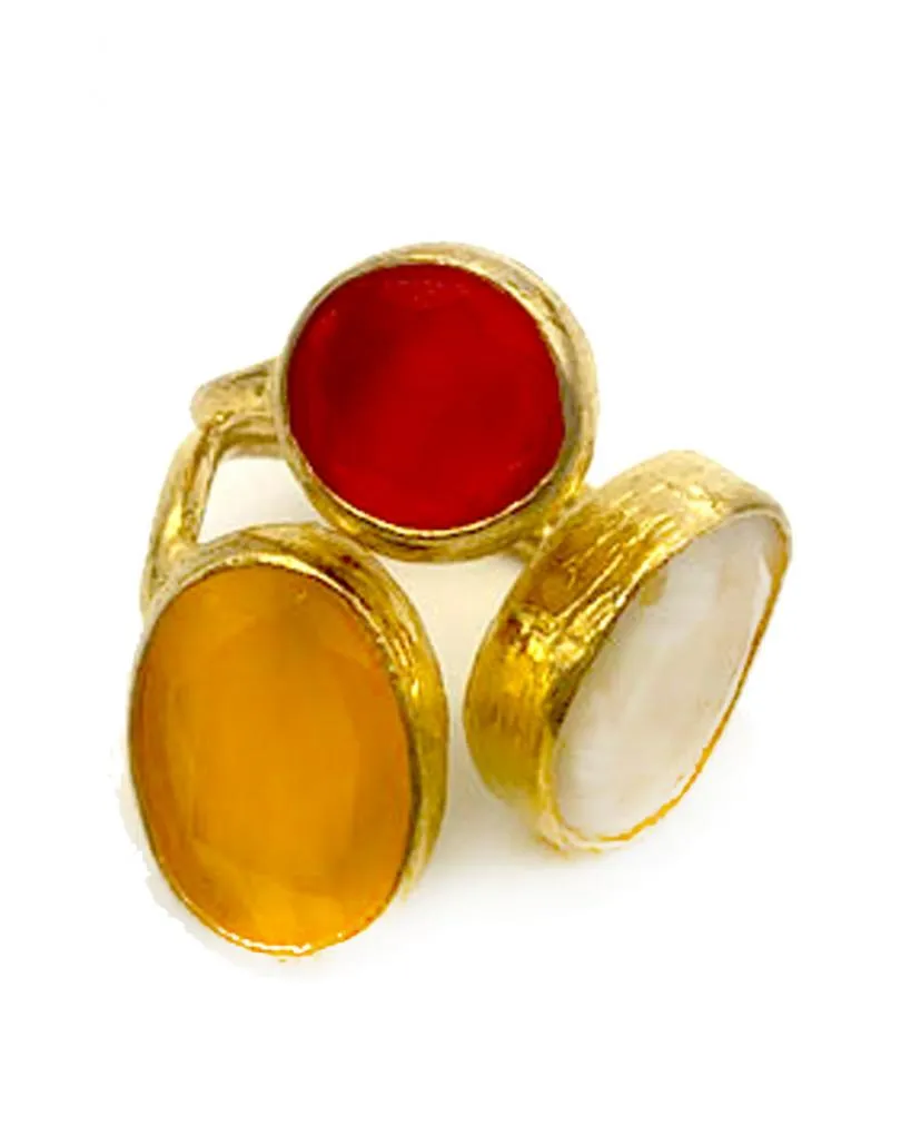ANILLO AMARILLO, CORAL Y BLANCO BAÑADO EN ORO