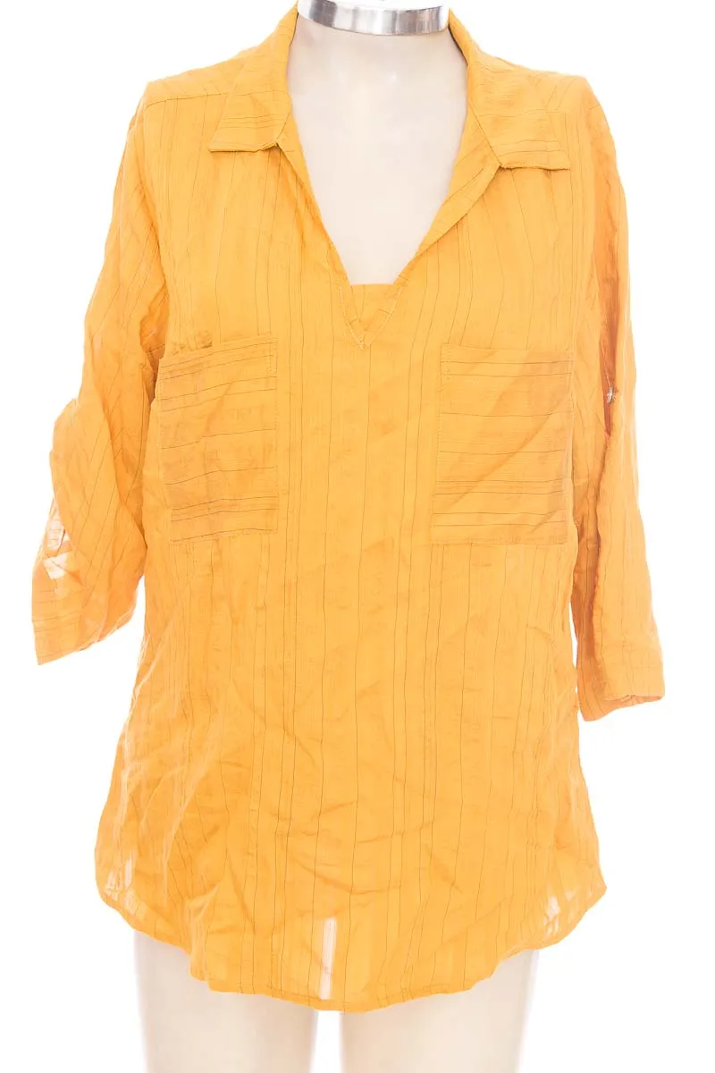 BLUSA COLOR AMARILLO  CLOSEANDO