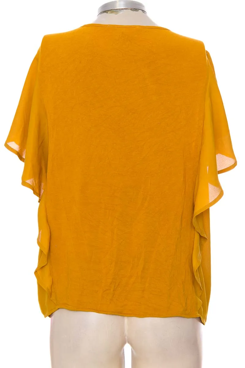 BLUSA COLOR MOSTAZA  CLOSEANDO