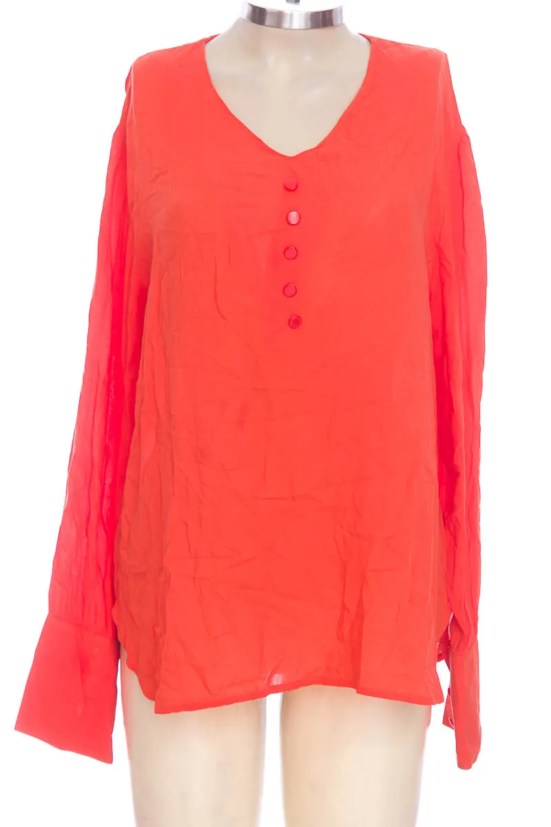 BLUSA COLOR NARANJA  CLOSEANDO