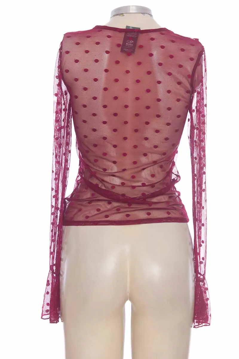 BLUSA COLOR VINOTINTO  CLOSEANDO