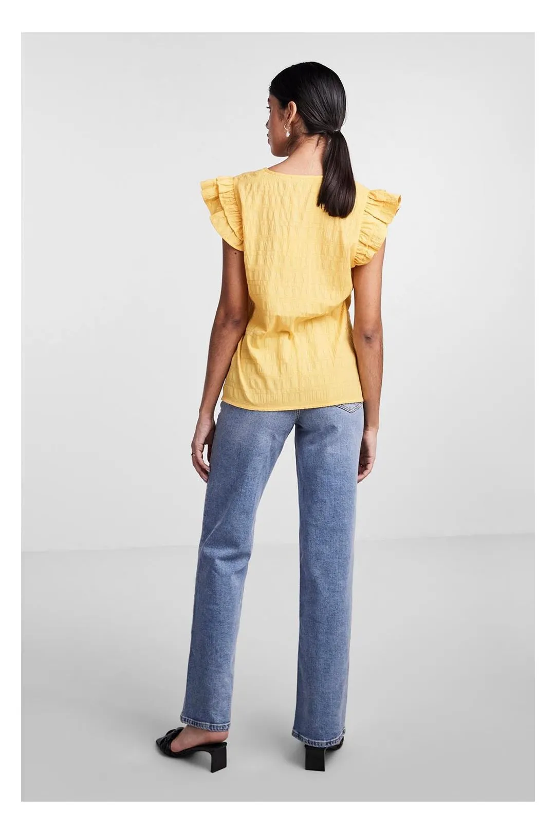BLUSA VOLANTE PCLOUISE AMARILLO