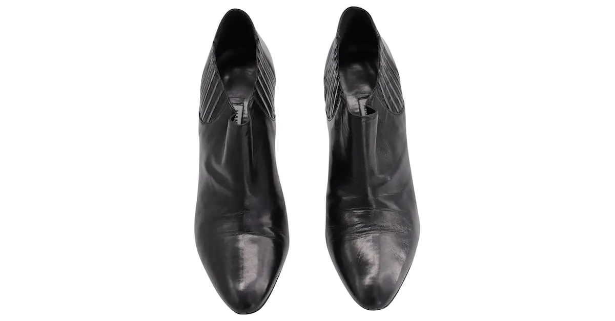 Botín Manolo Blahnik Livrea Gore de Cuero Negro 