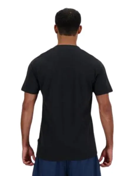 camiseta New Balance ess poster negro de hombre.