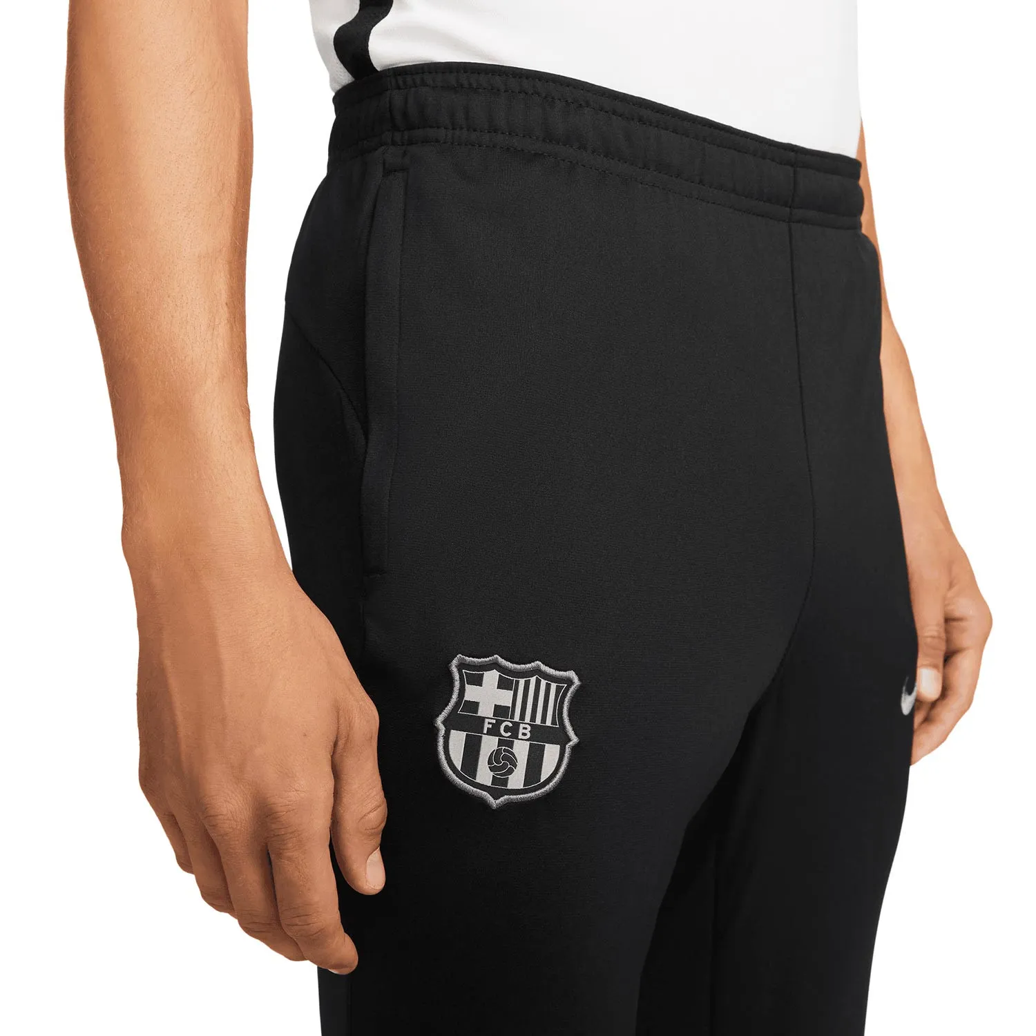 CHáNDAL NIKE BARCELONA DRIFIT STRIKE HOODIE UCL