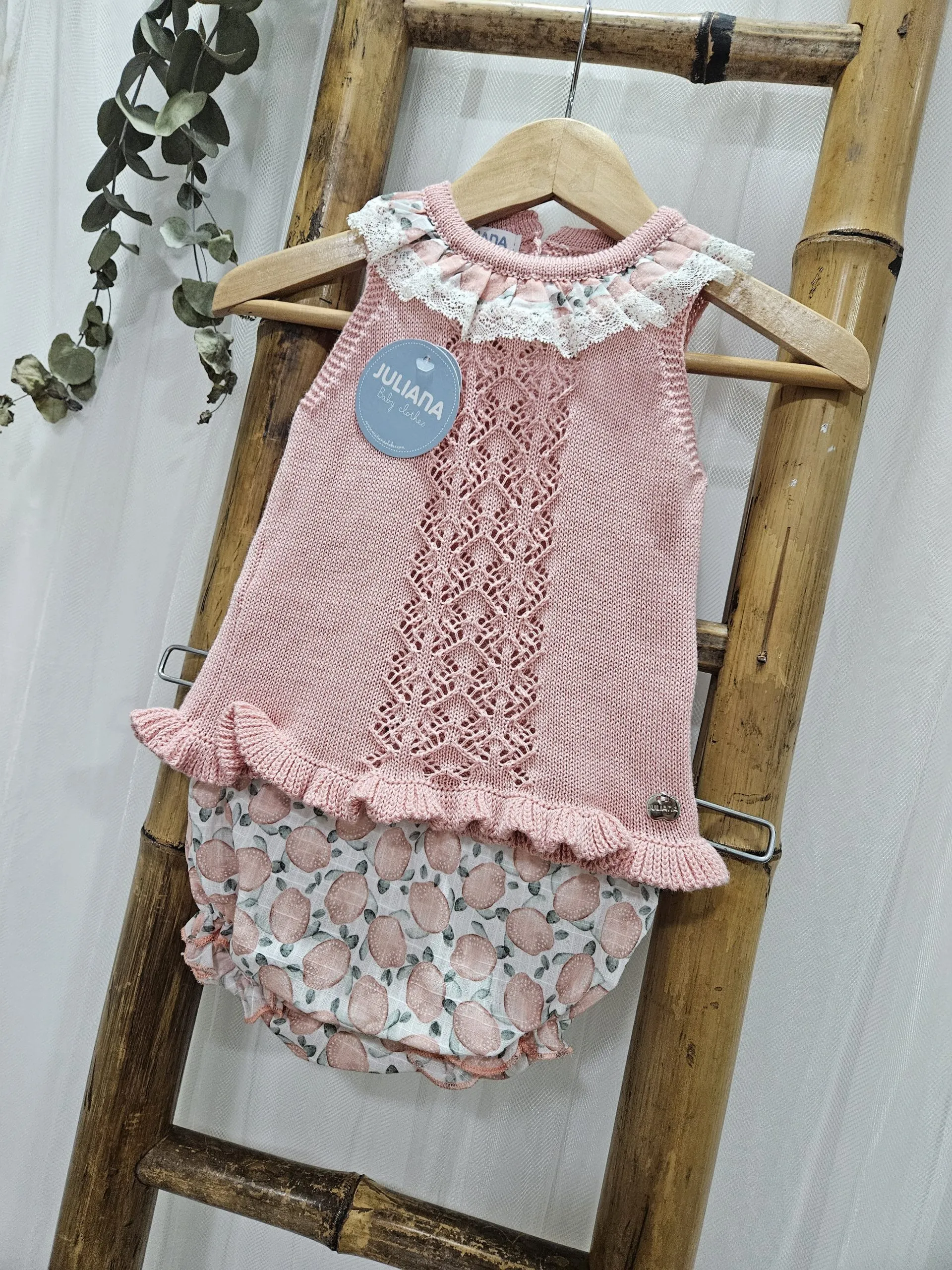 Conjunto bebé / niña flores dos piezas R300957