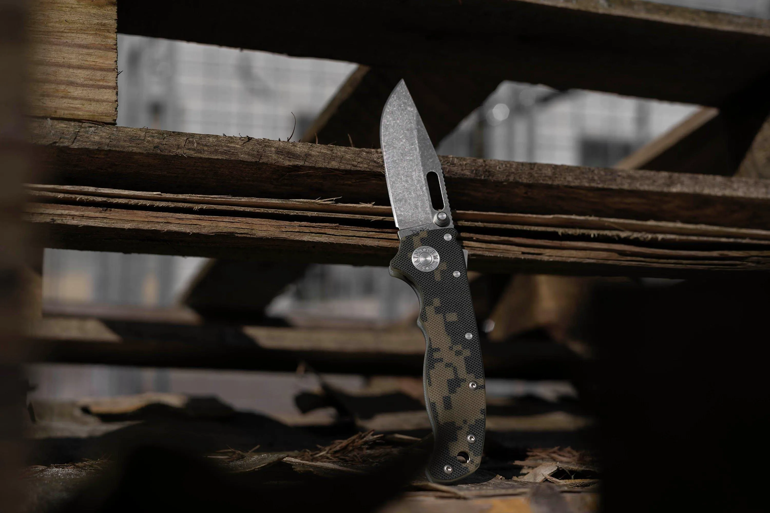 DEMKO KNIVES AD20.5 SHARKLOCK CPM 3V CLIP POINT AD2053VCPDC DIGICAMO G10, NAVAJA
