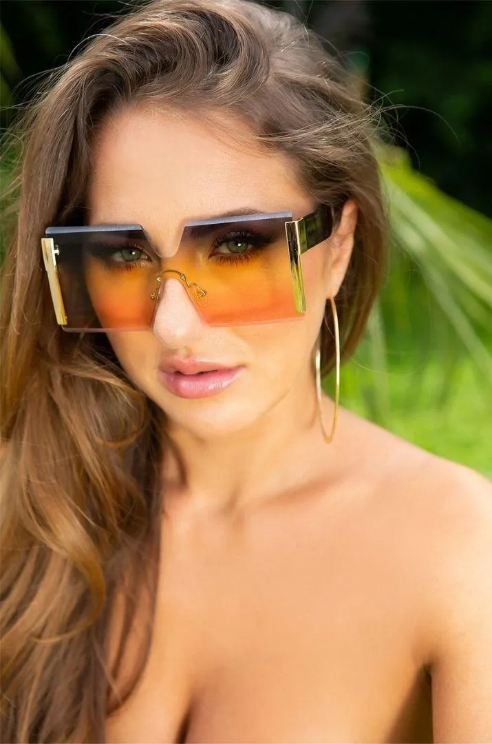 Gafas rectangulares en amarillo