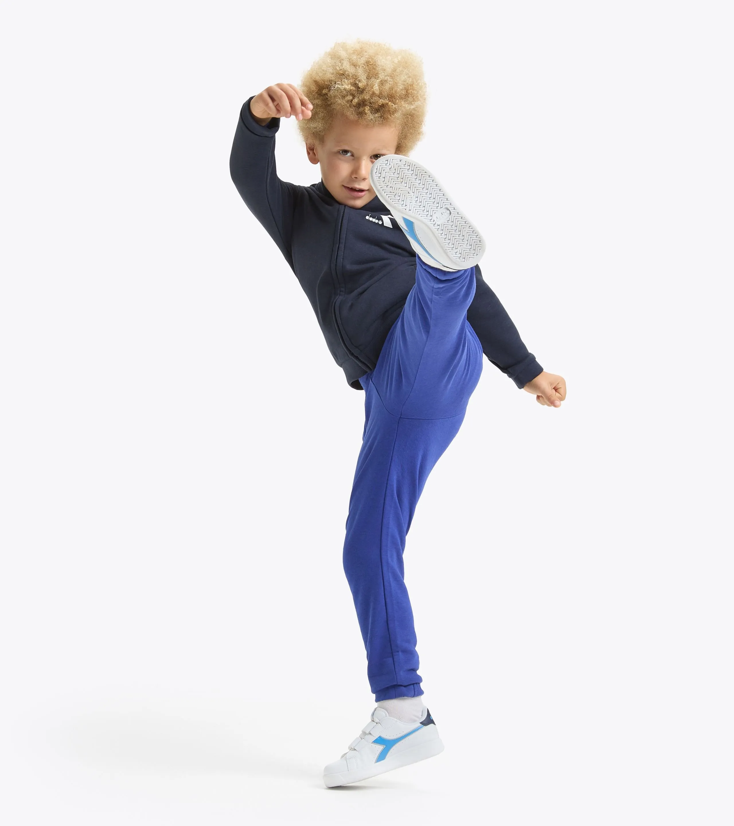 JU. TRACKSUIT FZ CORE CH&AACUTE;NDAL DEPORTIVO  NI&NTILDE;OS Y NI&NTILDE;AS