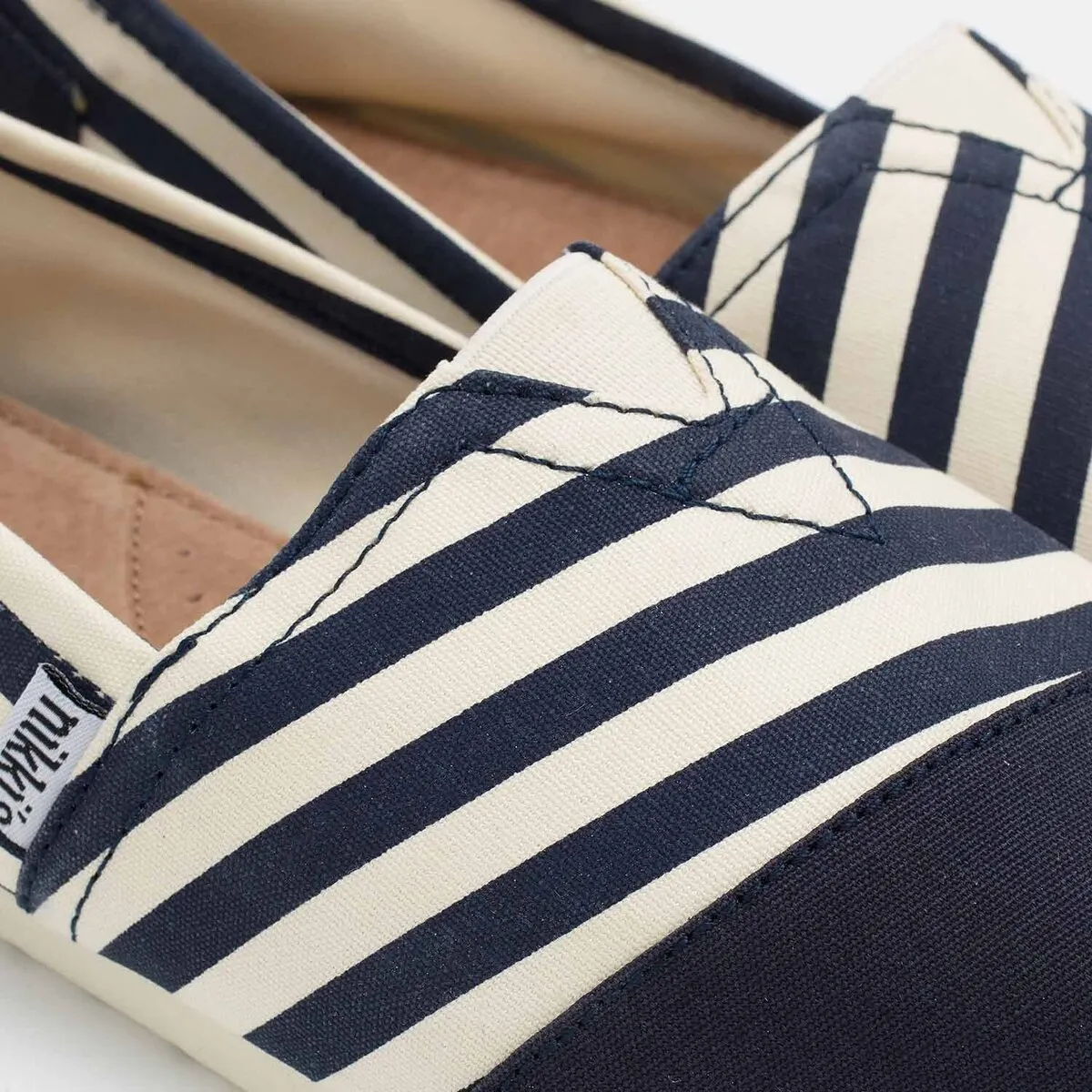 NAVYBLUE