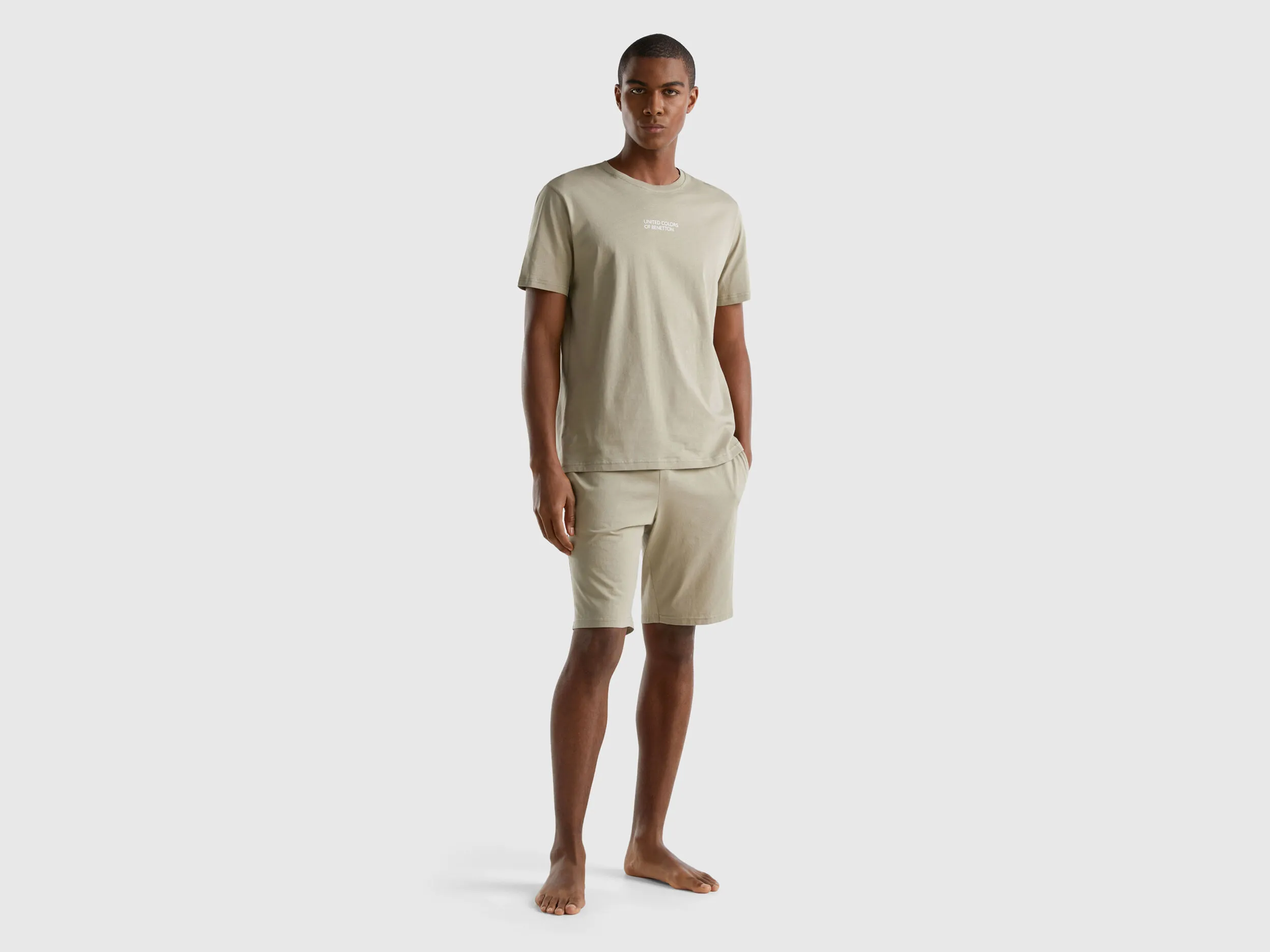 Pantalón corto de 100 % algodón