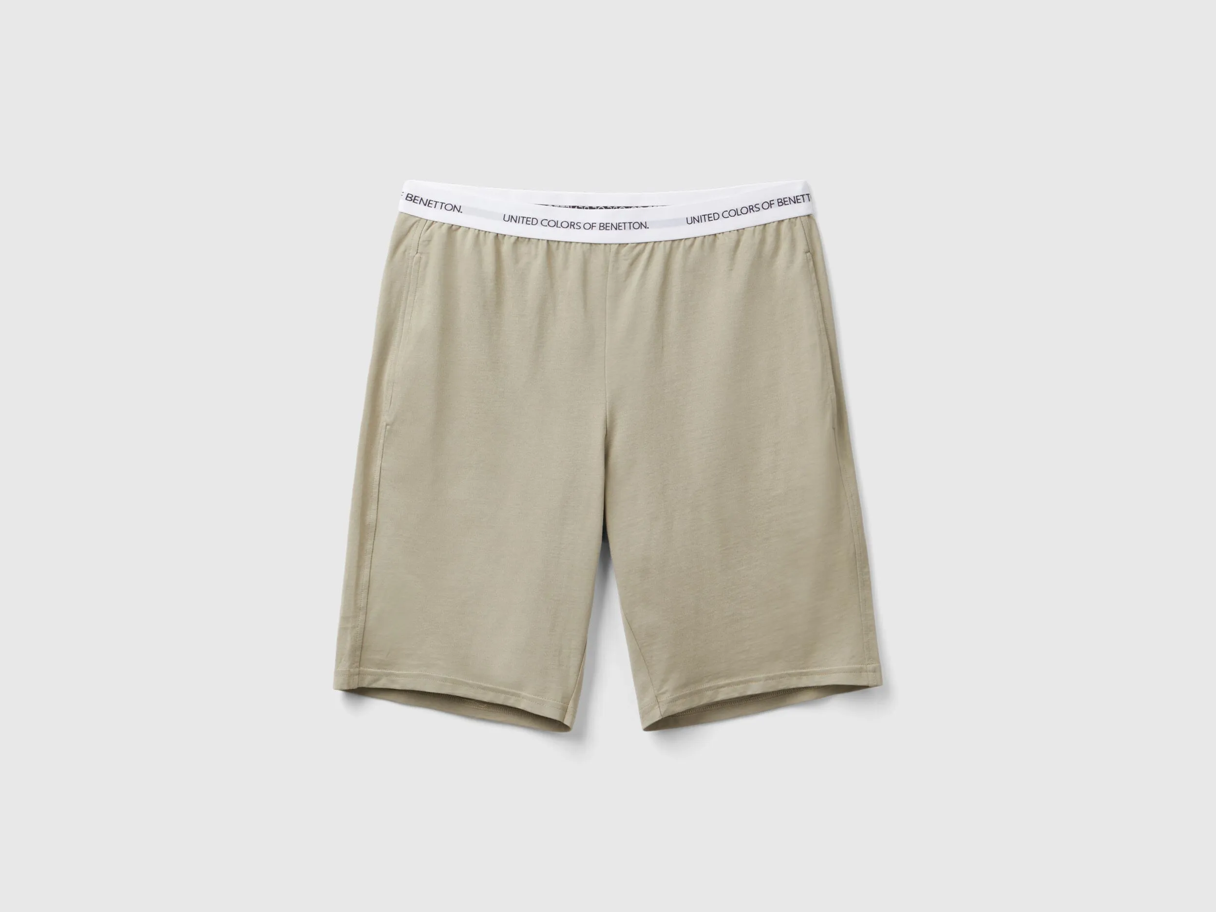 Pantalón corto de 100 % algodón