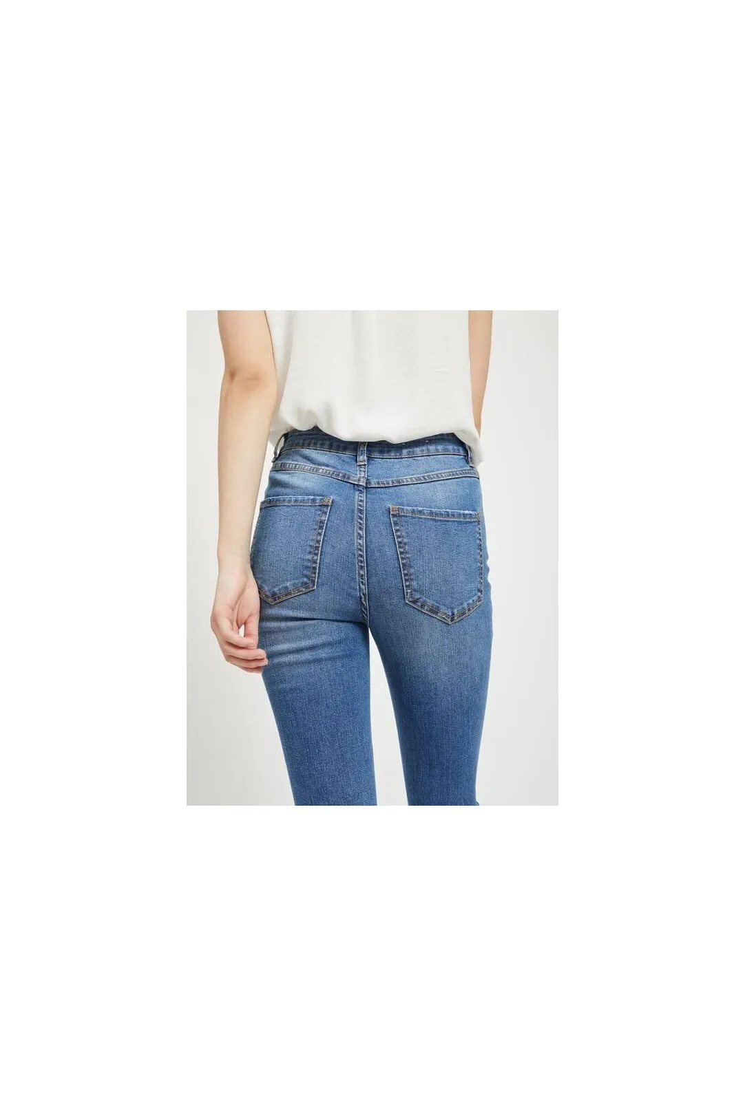 PANTALON CROPPED VIEKKO VAQUERO MEDIO