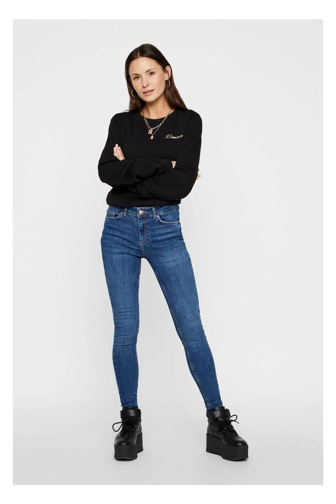 PANTALON VAQUERO PCDELLY SKN VAQUERO MEDIO