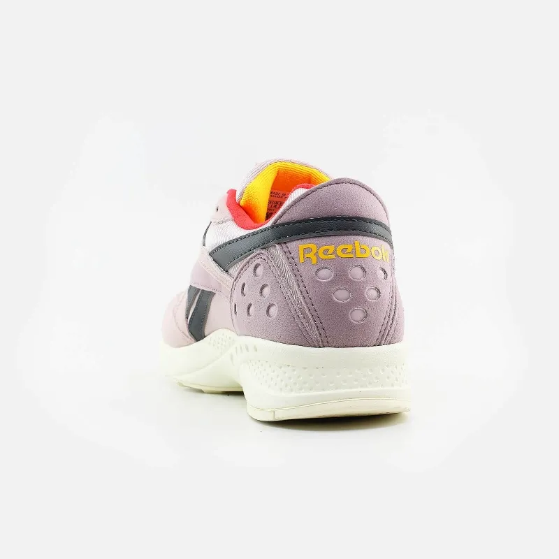 Reebok DV5873 PYRO