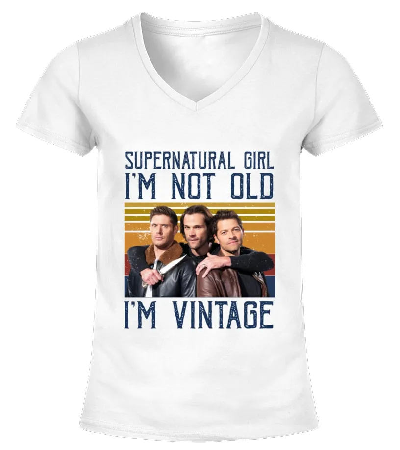 SPN  I'M NOT OLD CAMISETA CUELLO PICO MUJER