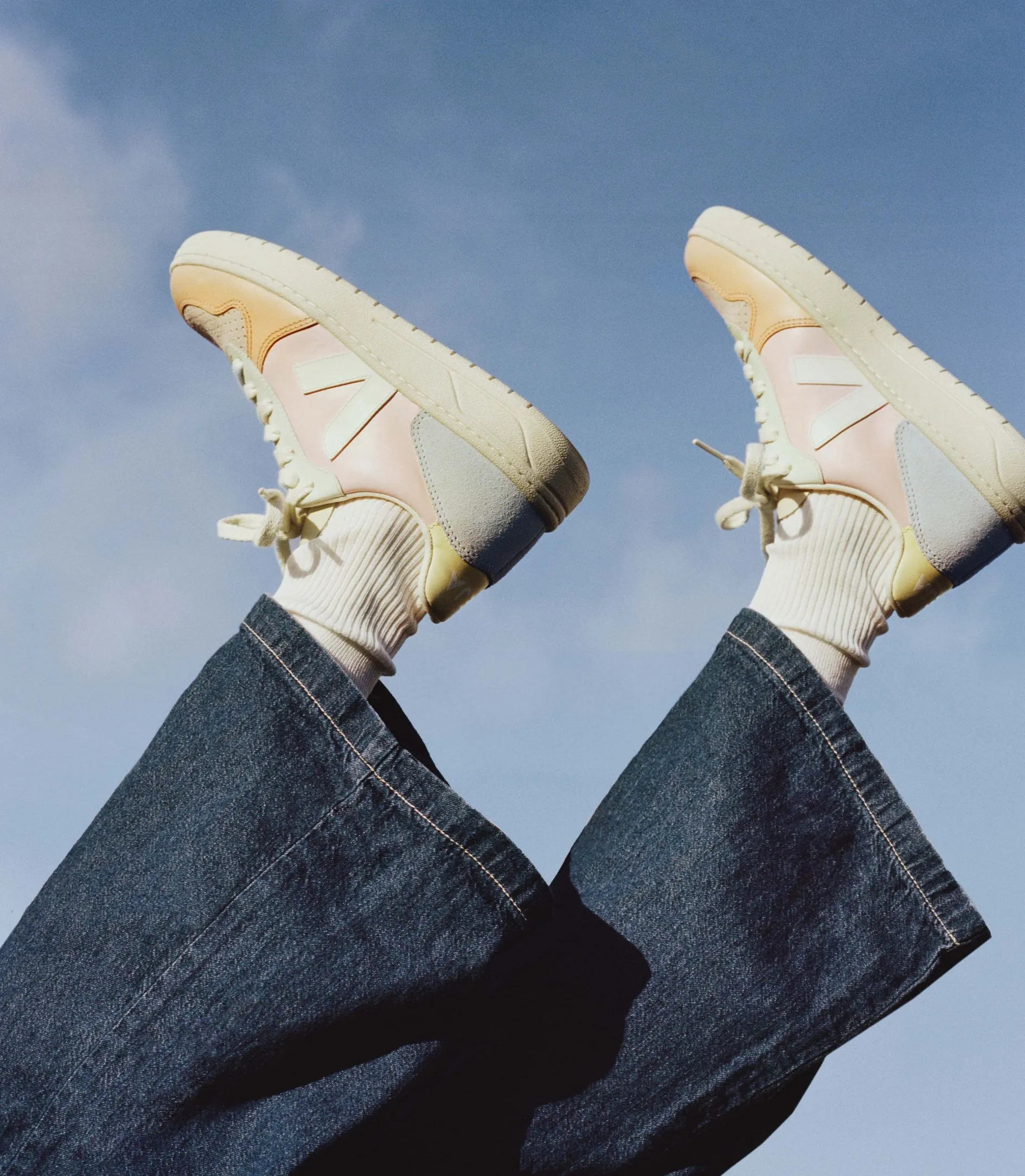 VEJA – ZAPATILLAS V10 LEATHER PETALE WHITE MULTICO