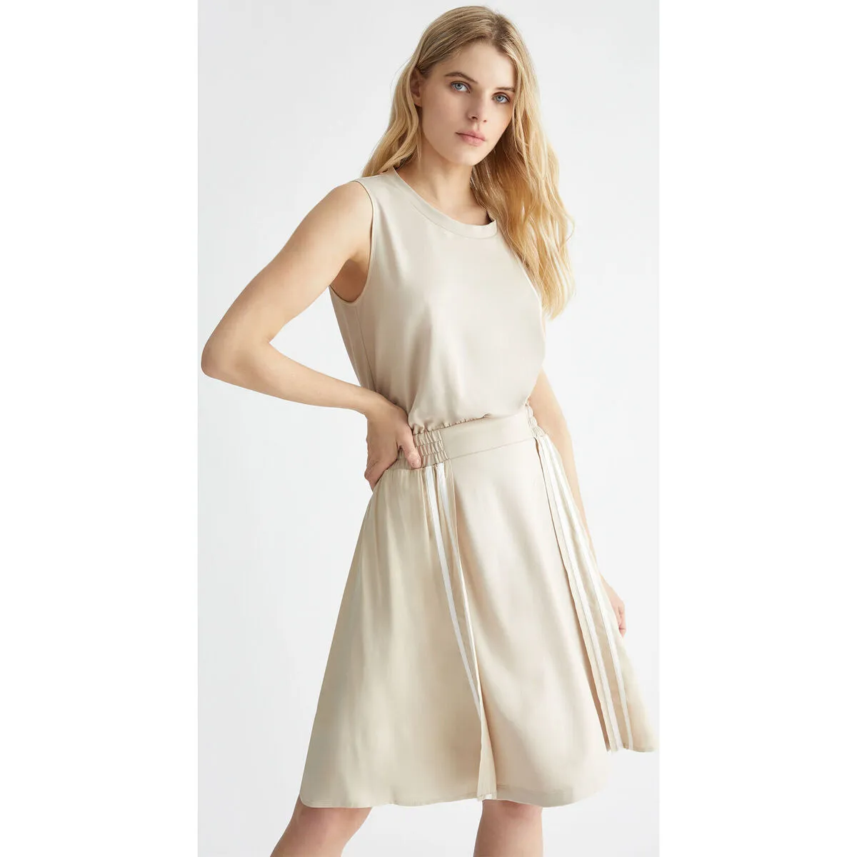 Vestido corto deportivo