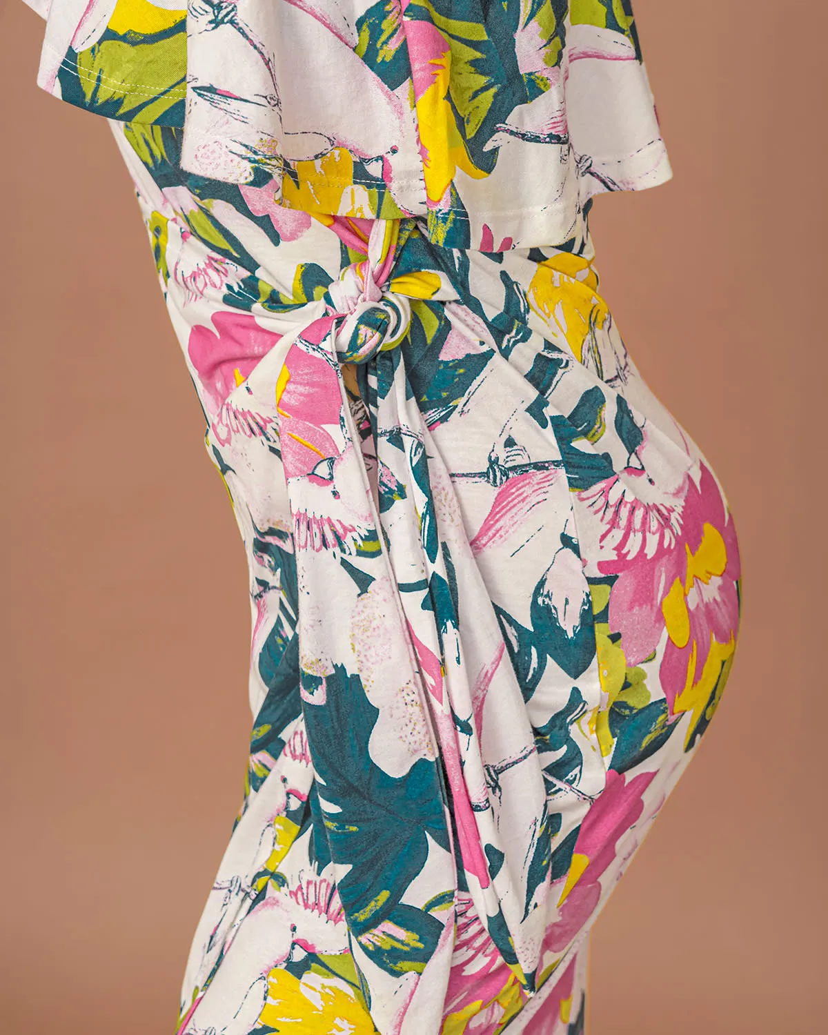 Vestido largo con elástico en escote y tira para anudar en cintura