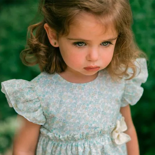 Vestido niña verde agua estampado floral de Paz Rodriguez