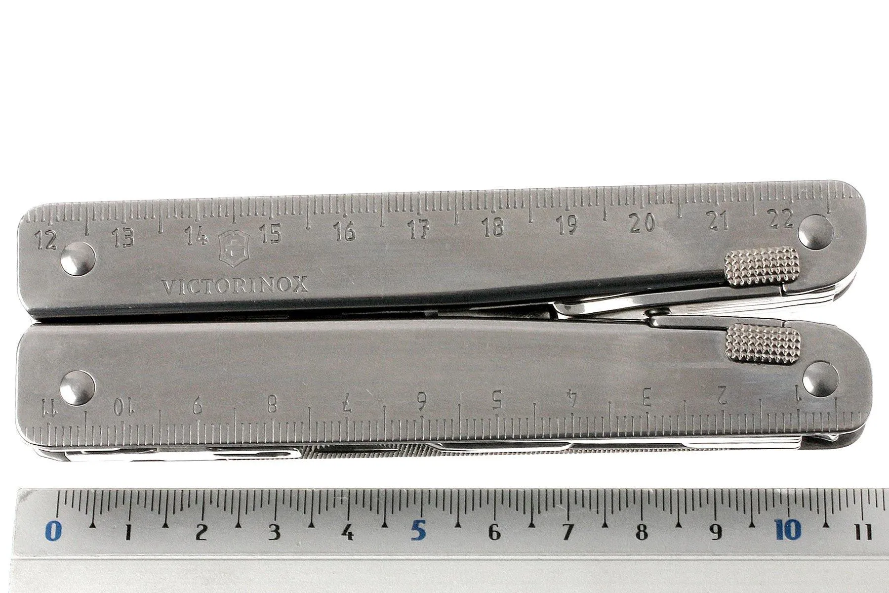 Victorinox SwissTool X 3.03.27 multiherramienta con funda de cuero